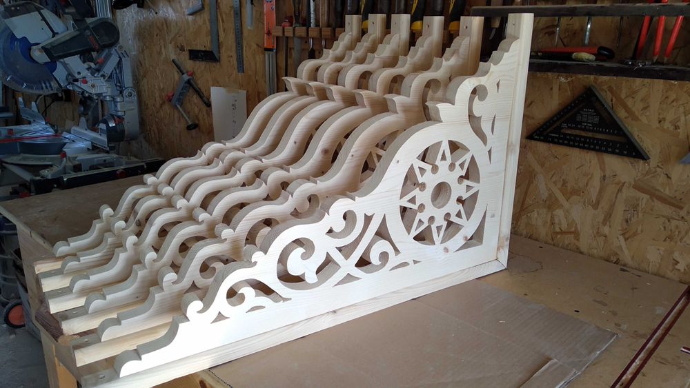 Ornament coltar, consola pt terasa foisor  la imbinare stalp grinda