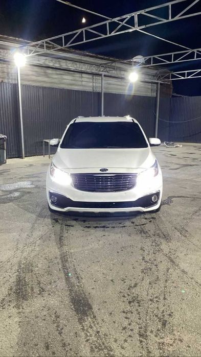 Kia Carnival из кореи