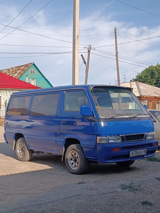 Продам Nissan Homy