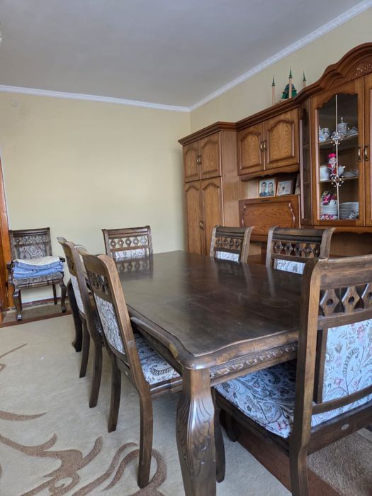 Продам стол со стульями