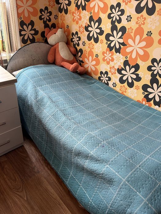 Продам кровать 1+1