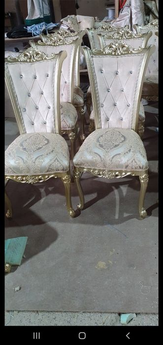 Stol va stullar.    Eng zamonaviy