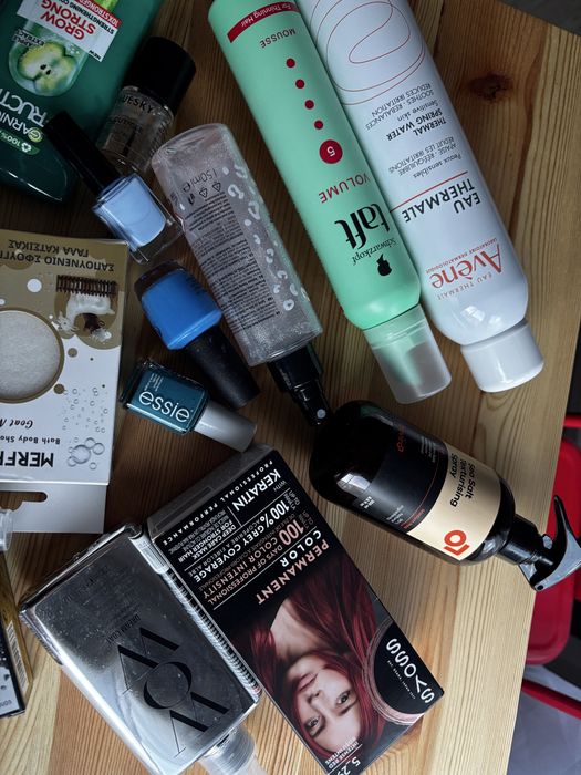 Лот козметика Essie, Orly, WOW, Avene, Taft, syoss, Garnier