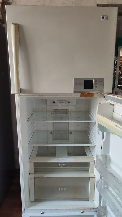 Продам холодильник LG