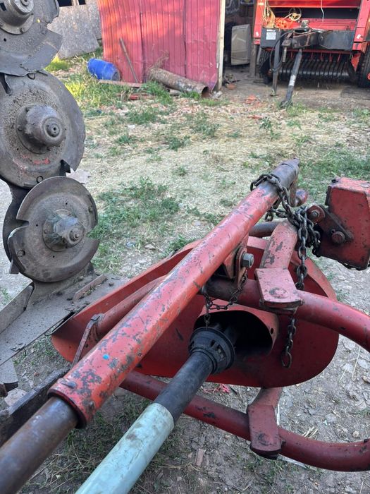 Vând utilaje agricole