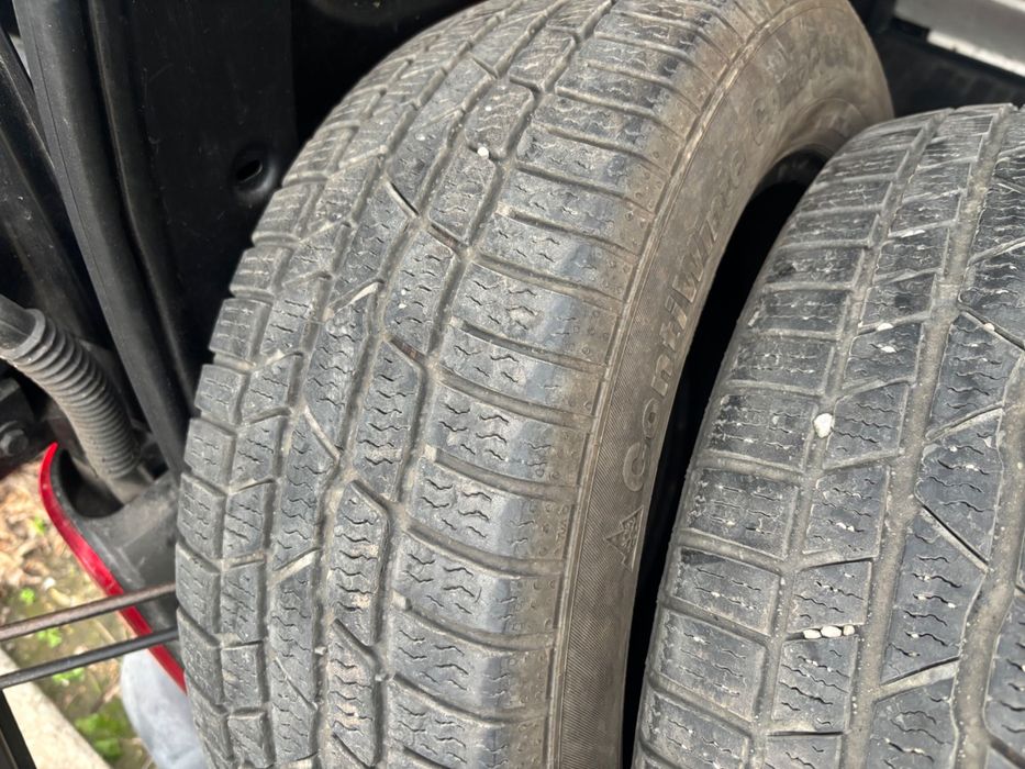 Зимни гуми 205/60/16.