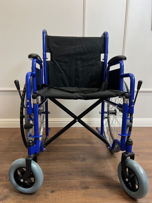 Продам кресло-коляску для взрослых