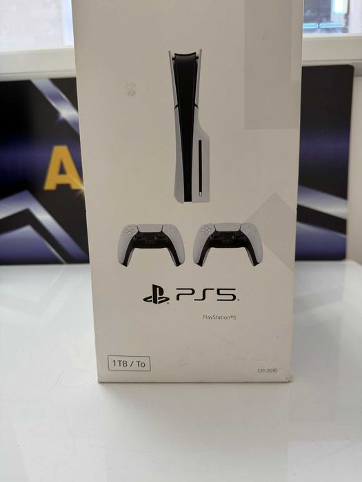 Playstation PS5 Slim Disck 1Tb +2 manete AGP Amanet Cod 3413