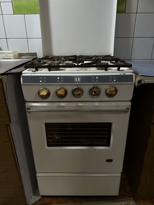 Продаётся Газовая плита б/у
