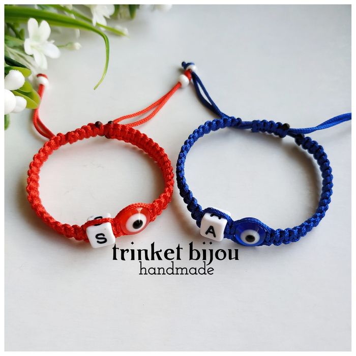 Детский для ребенка от сглаза с инициалом.