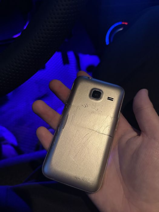продам самсунг j1