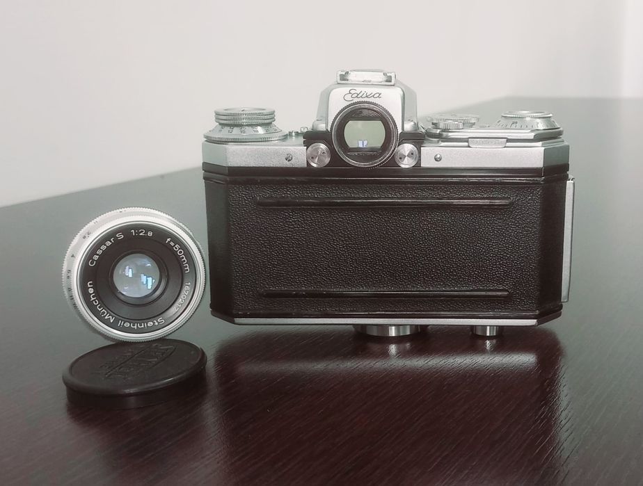 Aparat foto   SLR - EDIXA Reflex  D cu accesorii și geantă OMNICA - IMPECABIL