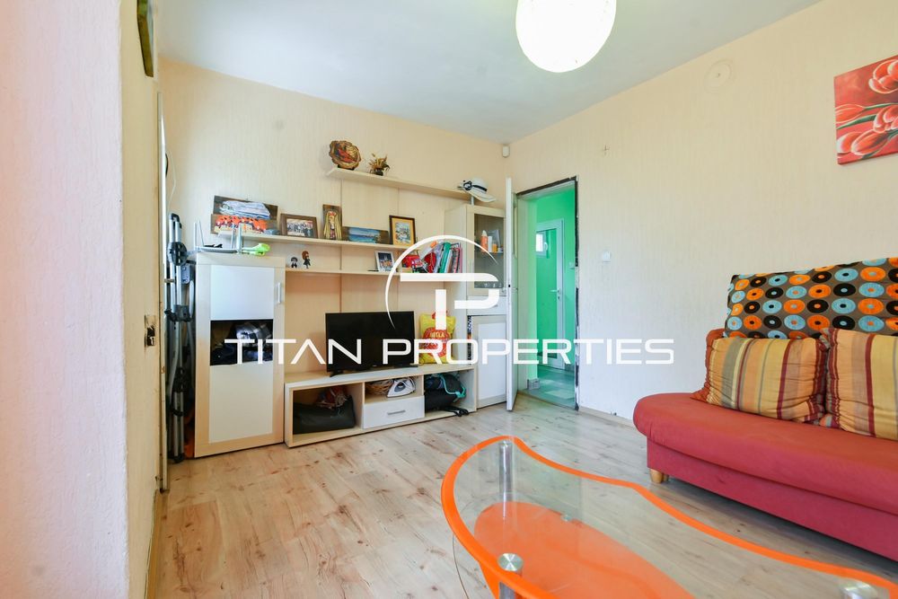 Продава се Къща в с. Волуяк, Област София-град - 76 кв.м за 2172 €/кв.м - Снимка #12