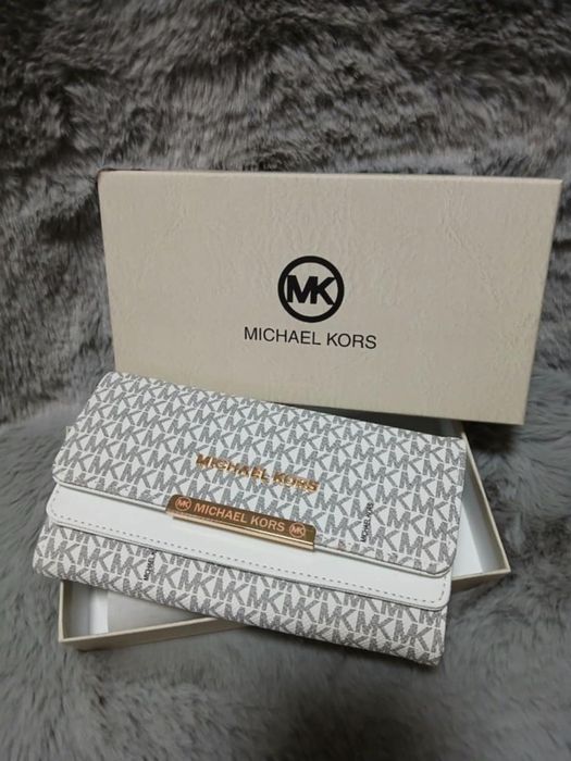 Portofele dama diferite modele