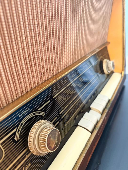 Radio grantz melodia  vintage