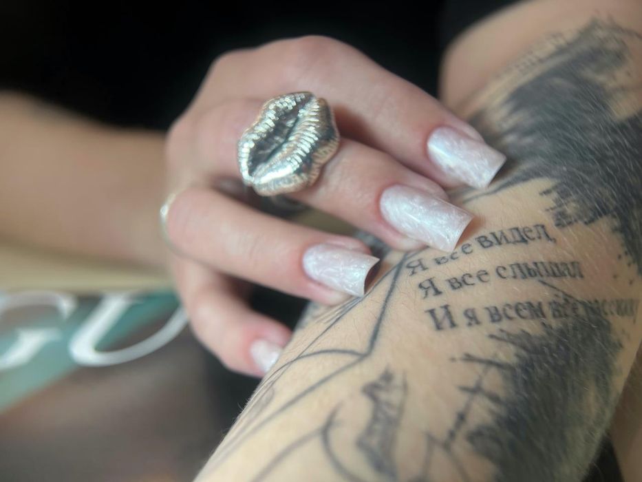 Маникюр ( укрепление , наращивание ) 3000 тг.