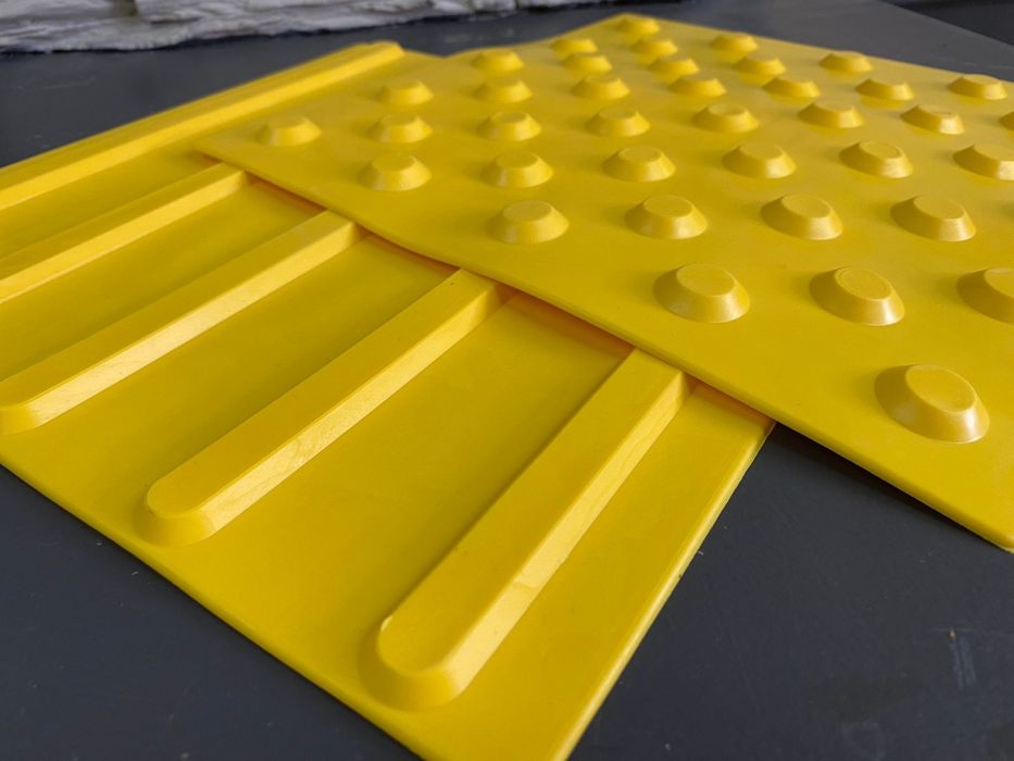 Тактильная плитка  для инвалидов