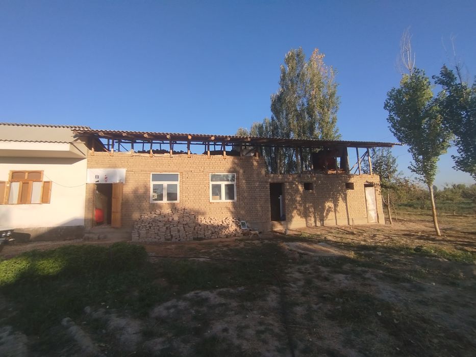 Уй сотиради 100000$ келишамиз