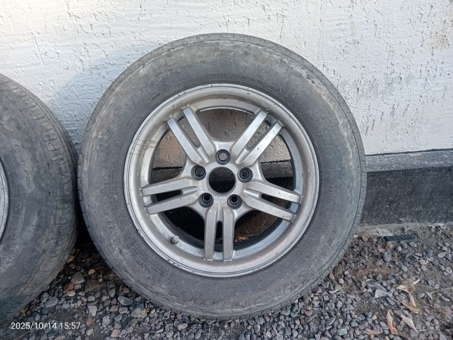 Шины  лета с титанкой 185/70/14 комплетк