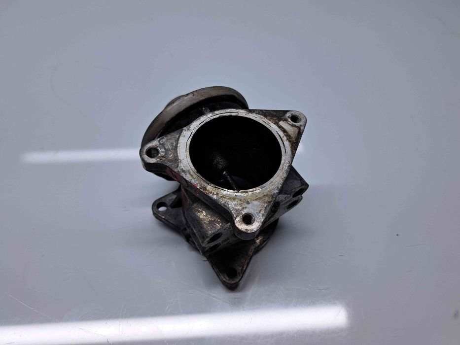 Supapa EGR  Skoda Octavia 2 (1Z3) [Fabr 2004-2013] 038129637D 1.9 TDI