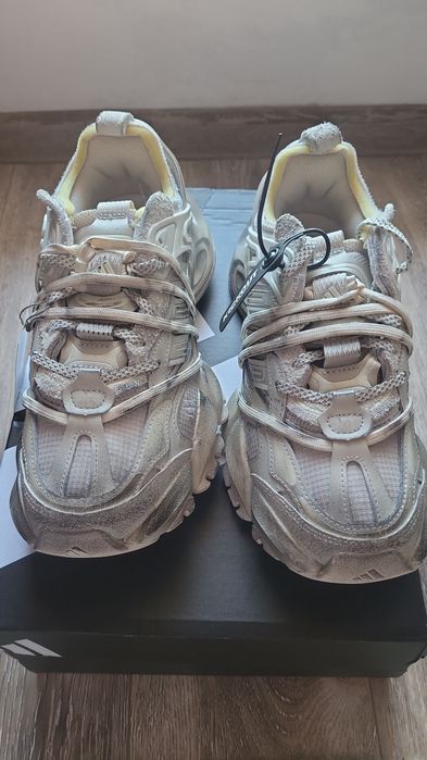 Vand Adidas XLG Runner Deluxe Wonder