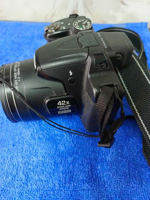 Продаётся цифровой фотоаппарат