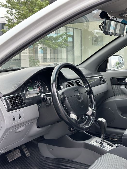 Gentra 2022Yil Avtomat Elegant Plus Full Avto kredit 100$ Bilan