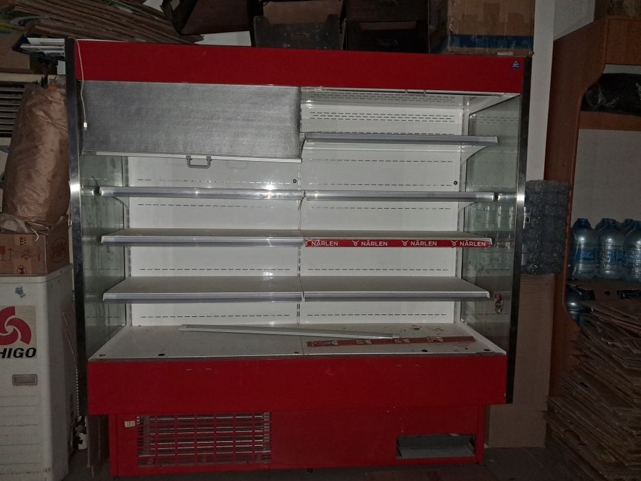 Холодильник для магазина