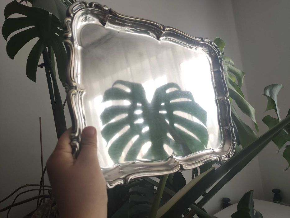 Tava veche argintata decor casa