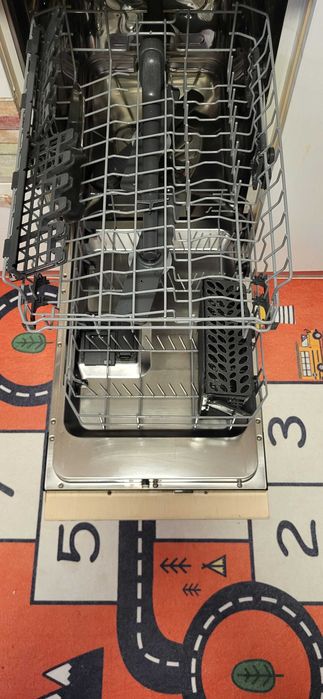 Masina Spalat Vase INCORPORABILA ELECTROLUX 9 seturi