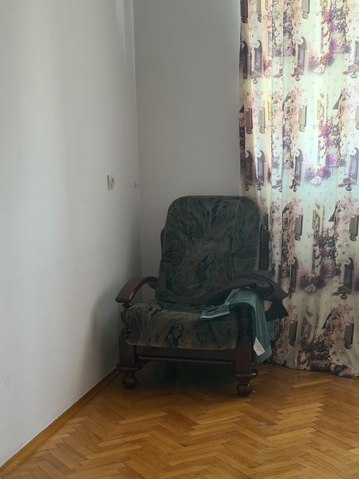 Продается диван и кресло
