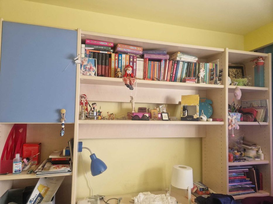 Vand set complet de mobilier pentru camera copilului