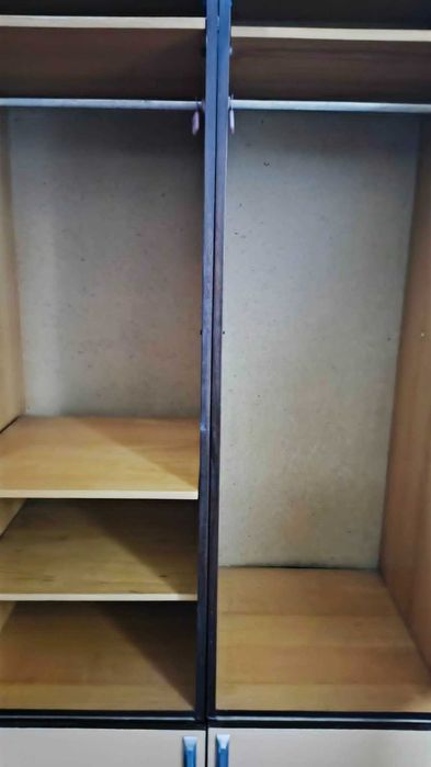 Продавам секция 75 евро