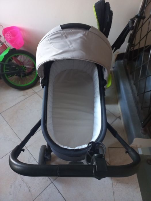 Продам детскую коляску бренда RANT  2в1 Модель:	Basic Energy. 
Бренд: