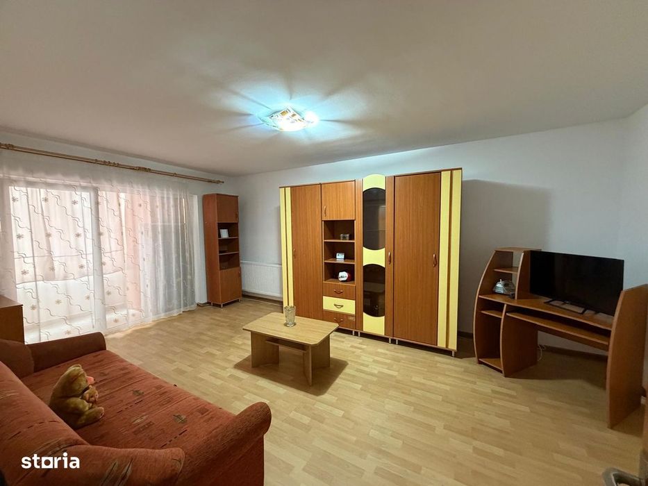 Apartament de inchiriat 2 camere decomandat si parcare!
