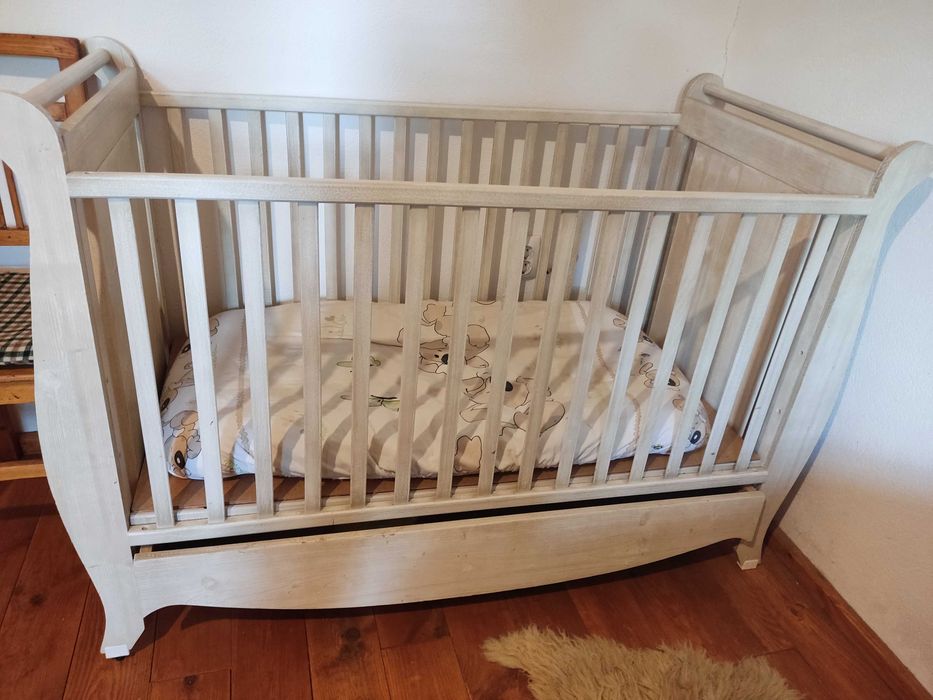 Pătuț bebeluși din lemn stratificat