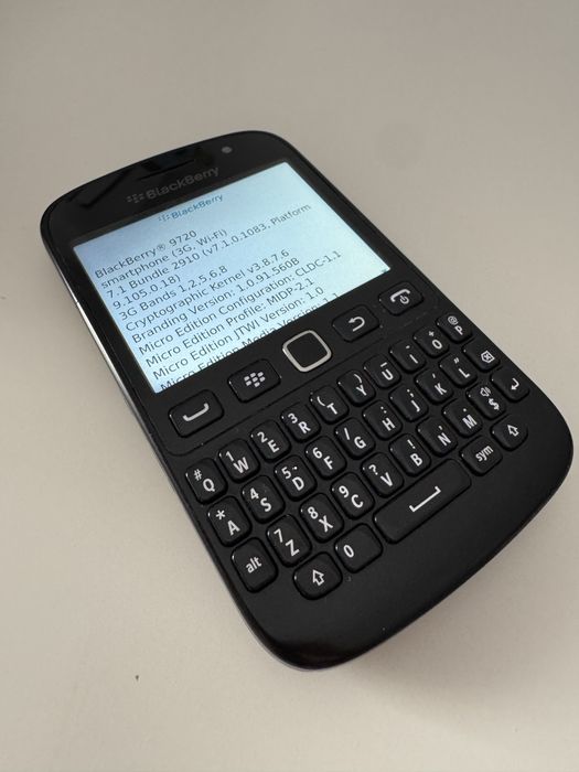 BlackBerry 9720