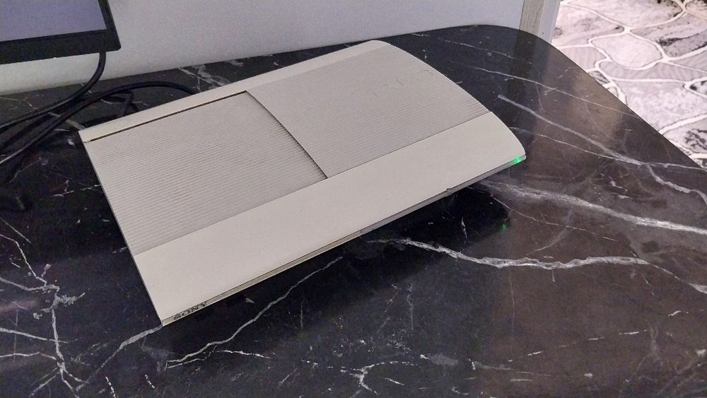 Sony plesteshin 3 super slim