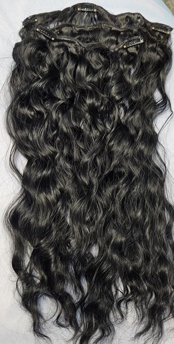 Естествено чуплива черна коса- естествена