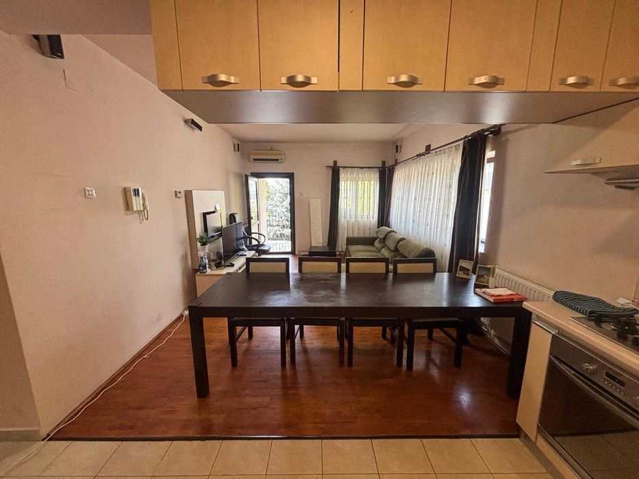 Ofer spre inchiriere apartament 3 camere la casa