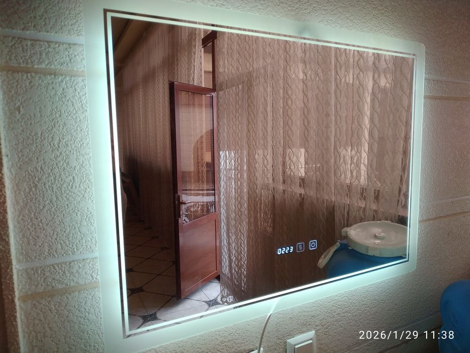 Miramir tosh Rakovina va led aqilli Oyna