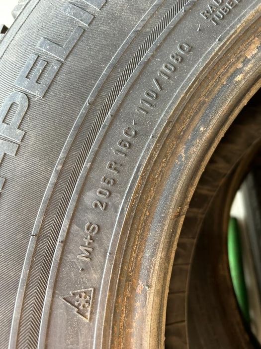 Продам зимние покрышки р16