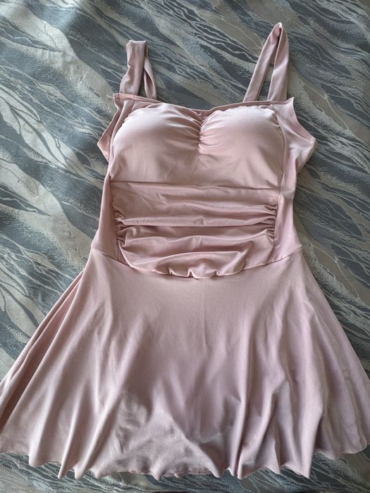 Продам новый купальник