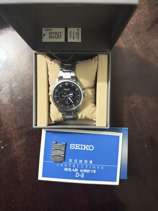 Продаются часы SEIKO Solar