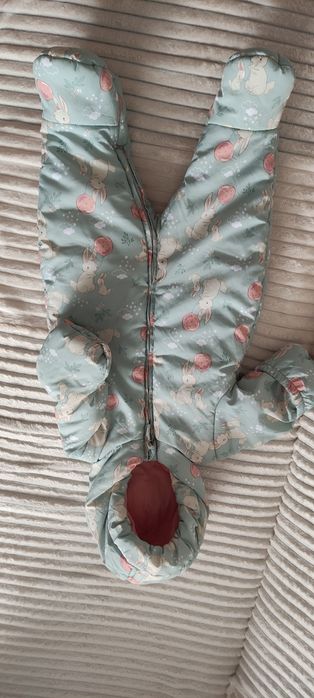 Продам демисезонный комбез на девочку