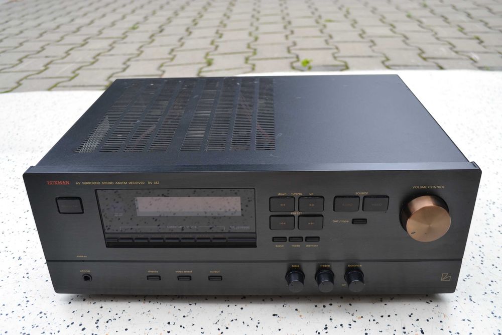 Amplificator Luxman RV 357