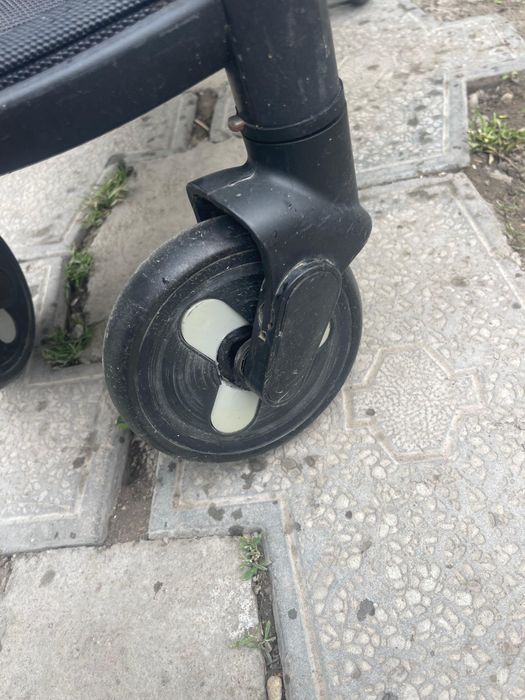 Коляска срочно сатылады