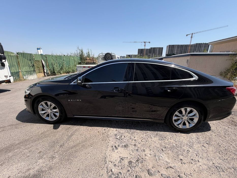 Malibu2 2 turbo premer qilingan sotiladi