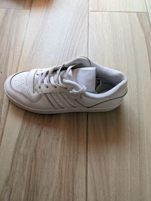 Adidas Rivalry Low 44 номер