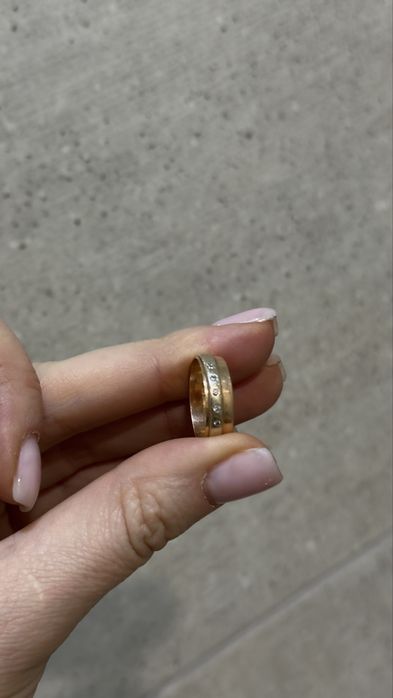 Кольцо золотое с бриллиантами